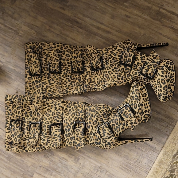 Penny Loves Kenny Shoes - Leopard Print Platforms